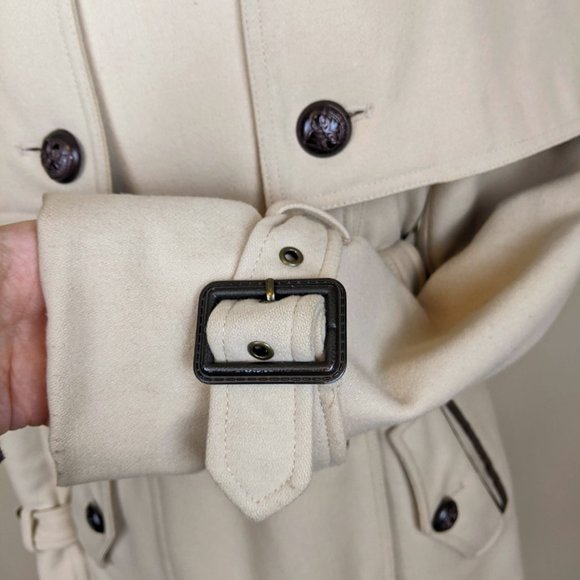 M60 Miss Sixty Elegant Classic Wool Coat with Cape Medium - Picture 6 of 14